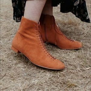 New Dôen Victoriana Suede Ankle Lace Up Boots 39 9